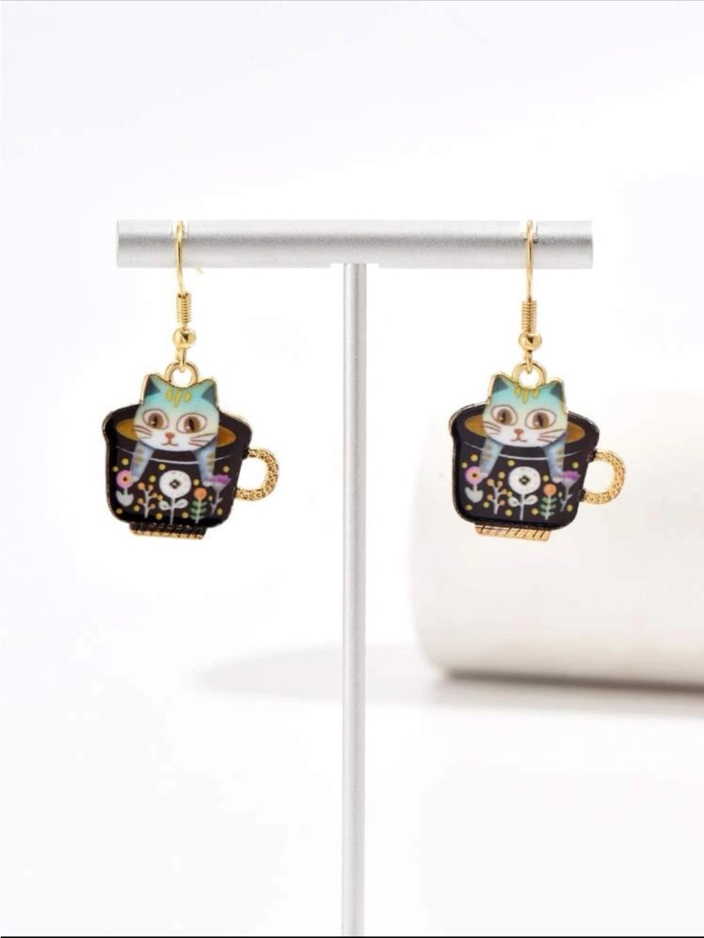 🐈 Super Adorable Kitty Cat Floral Mug Drop Earrings 🍵